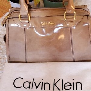 Calvin Klein - Satchel, mid-size